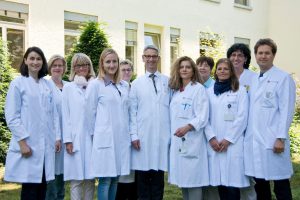 Das Diabetes-und Ernährungsteam des Schwerpunkt Endokrinologie und Diabetologie der Universitätsmedizin Mainz; Foto: Barbara Hof-Barocke (Universitätsmedizin Mainz)