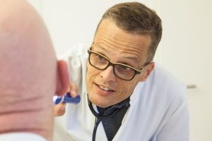 Prof. Martin Bornhäuser, Direktor der Medizinischen Klinik I des Dresdner Uniklinikums. Foto: Medizinische Fakultät der TU Dresden / Stephan Wiegand