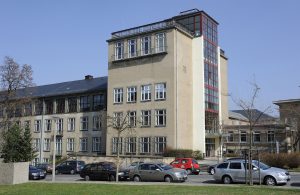 Barkhausen-Bau, Sitz der Fakultät Elektrotechnik und Informationstechnik. Foto: TUD