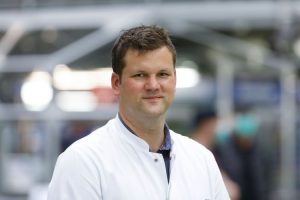 PD Dr. med. Christoph Kuppe (RWTH Aachen) wurde gestern von der Aventis Foundation mit einem Life Sciences Bridge Award ausgezeichnet. Foto: Uwe Dettmar / Aventis Foundation