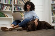 Hundekuscheln gegen Prüfungsstress