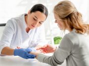 AD oder Steroidentzugssyndrom: Richtige Behandlung lindert Symptome