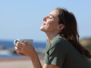 Photoprotektion: Wie das Hautmikrobiom UV-bedingte Schäden verhindern kann