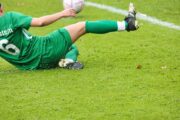 Frauen-Fußball-EM 2025: Kreuzbandriss verstehen und vermeiden