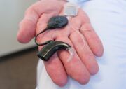 Wieder hören mit smarten Cochlea-Implantaten