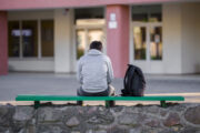 Wie sozialer Rückzug das jugendliche Gehirn beeinflusst