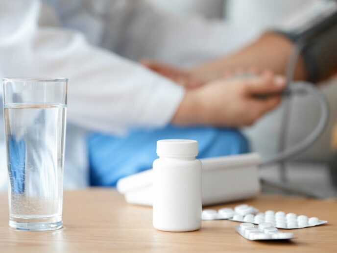 Medikamente und Blutdruckmessung