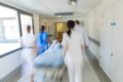 HAE: Herausforderungen bei der Versorgung junger Patienten