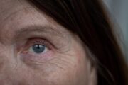 Trockene AMD: Neue Behandlungsoption mittels Laser entwickelt