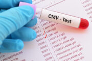 Hörverlust durch cCMV-Infektion: Welche Neugeborenen sollten gescreent werden?
