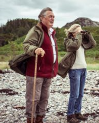 Paar_Wanderung_Strandperle_19038663_SoProNephro_200x250