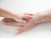 Reteleisten: Neuer Ansatzpunkt gegen Hautalterung und Narben?