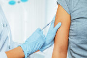 Warum sich unser Immunsystem über Jahrzehnte an Impfungen erinnert