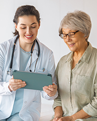 Patientin_Aerztinn_shutterstock_200x250px