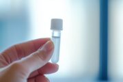 Früherkennung neurologischer Erkrankungen aus einem einzigen Tropfen Speichel