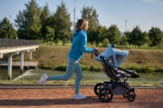 Studie: Kinderwagen senkt Verletzungsrisiko beim Joggen