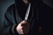 Mehr Schwerverletzte nach gewalttätigen Auseinandersetzungen mit Stichwaffen